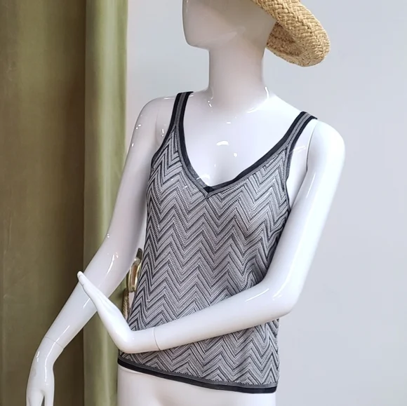 2PC Escada Ensemble - Picture 14 of 14